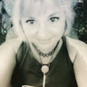 Meet your Posher, Kyra k.